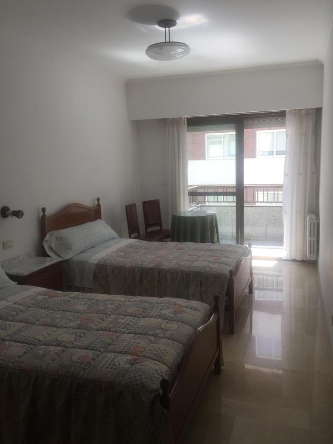 Residencia Universidad Ourense Buitenkant foto