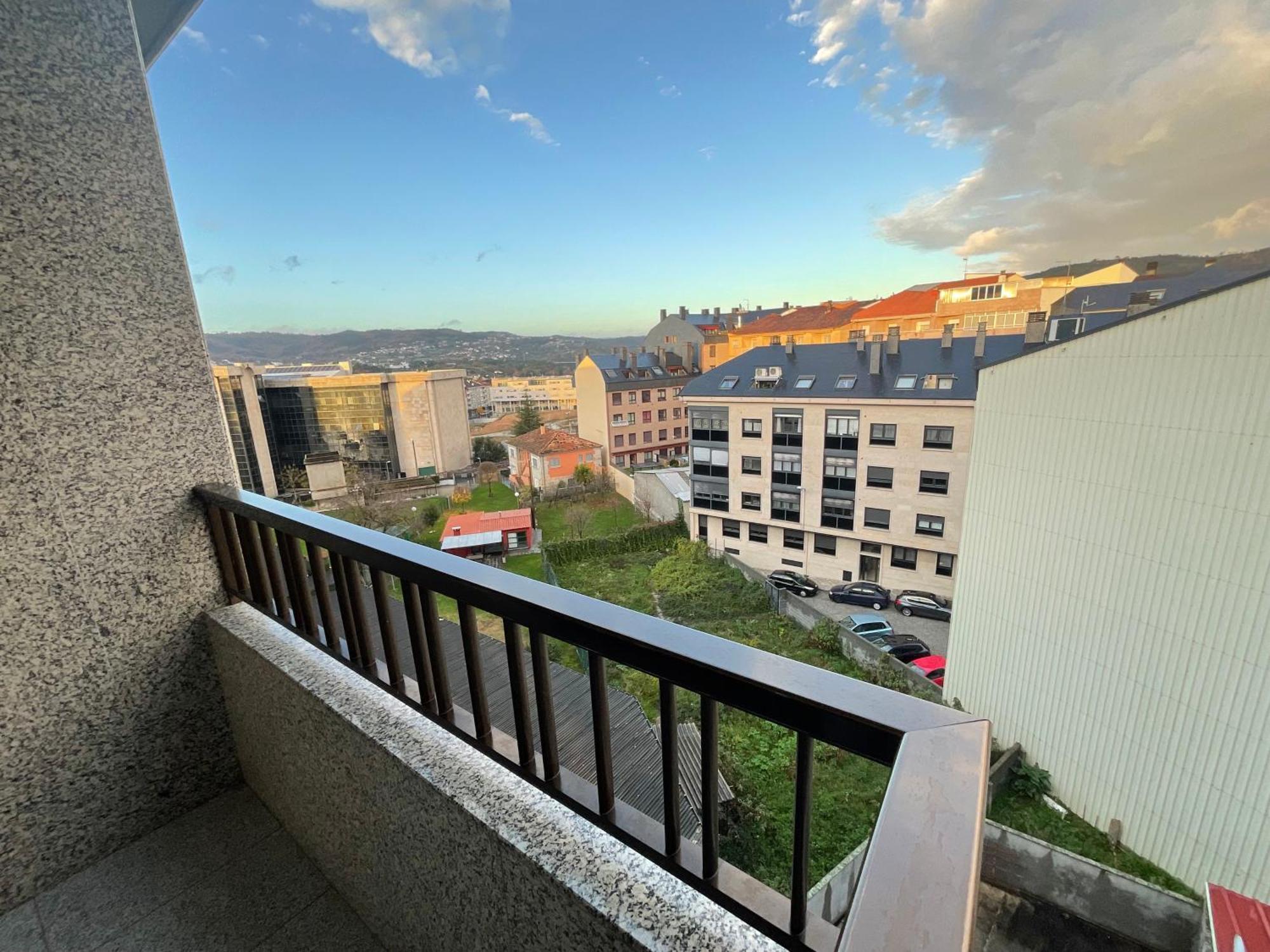 Residencia Universidad Ourense Buitenkant foto